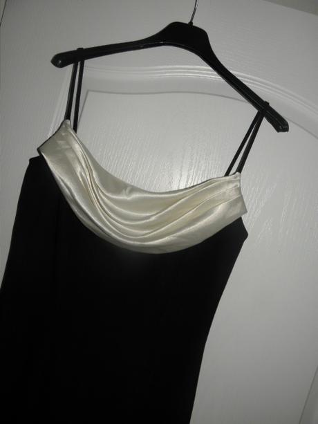 Šatičky, wallis,38