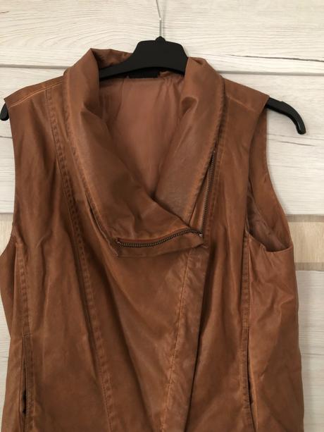 Kožená vesta, l