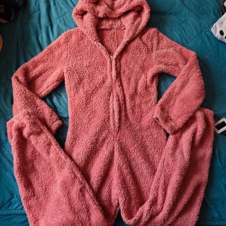 Teplučký plyšový overal na zips s kapucňou, s