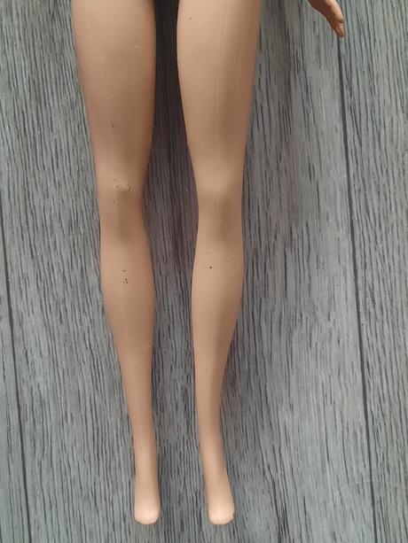 Barbie mattel bruneta, 