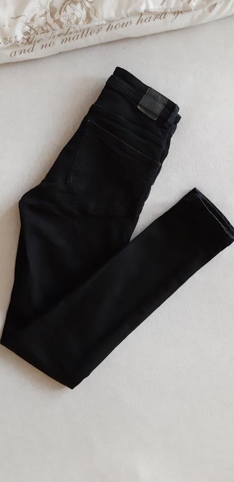 Čierne slim rifle zara 32, zara,32