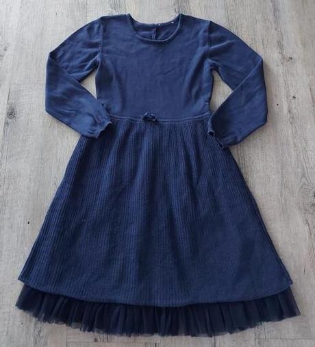 Pletené tmavomodré šaty, 134