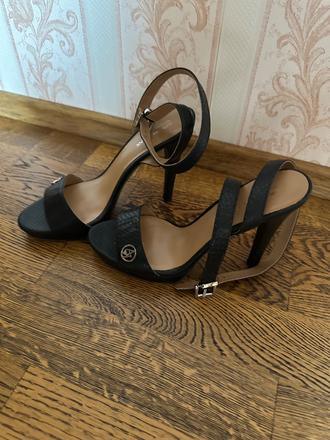 Topanky sandale, armani,39