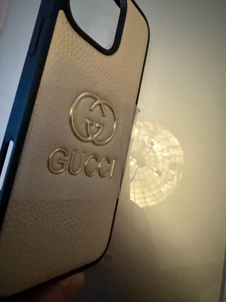 Krasny kryt pre iphone 16 pro max, 