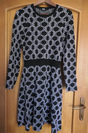 Karl lagerfeld original luxusne monogram saty m, m