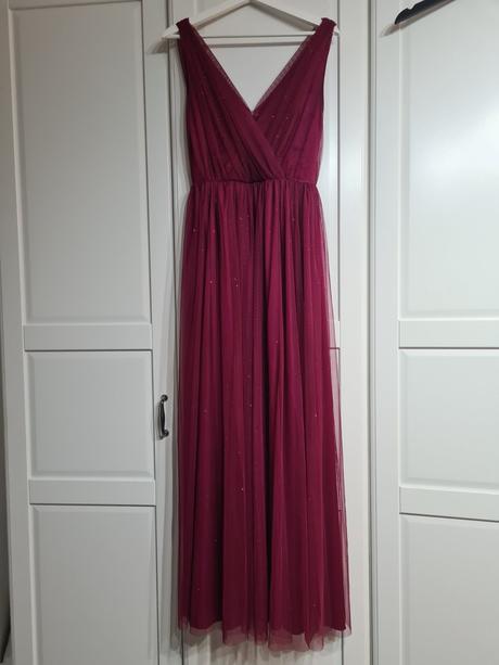 Spoločenské šaty s trblietkami, 38