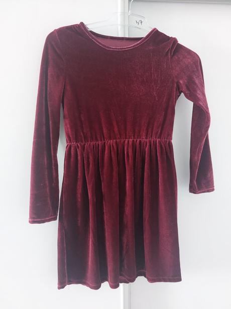 Dievčenské šaty zamat, sinsay,140