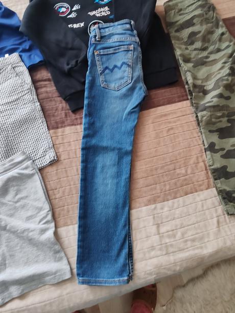 Balík oblečenia chlapec 128, 122–134