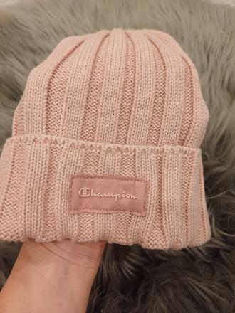 Dámska čiapka, champion