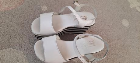 Štýlové sandále na platforme, 36