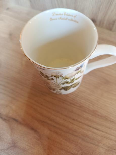 Porcelánový hrnček, 