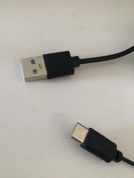 2 nové usb nabíjačky, 