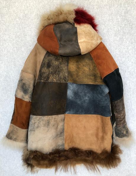 Dievčenský kožuch z pravej kožušiny, 104