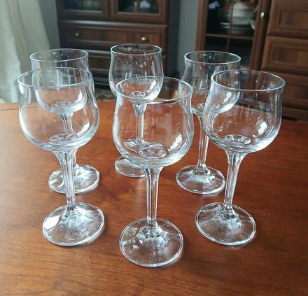 Vysoké poháre na stopke, objem 170ml,