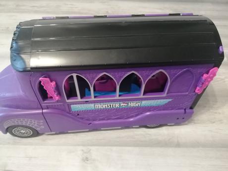 Monster high autobus,