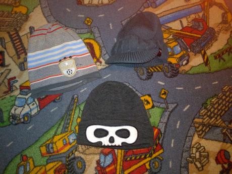 Chlapčenské čiapky, 128