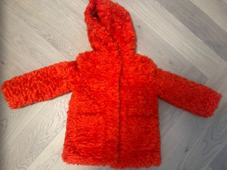 Kenzo červený kabátik, 110