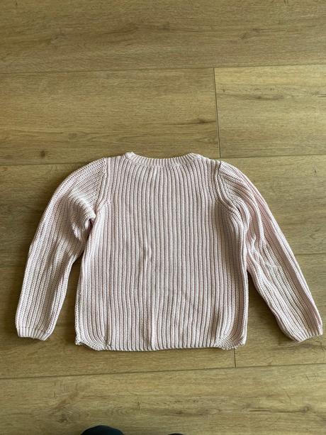 Svetrík reserved 122, reserved,122