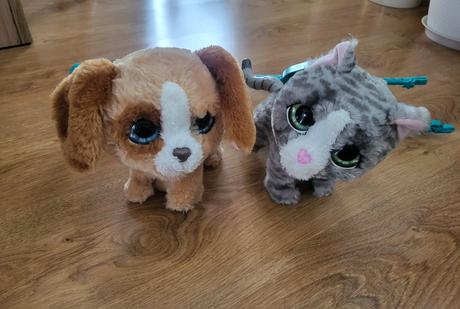 Furr real friends - macka a psik, 