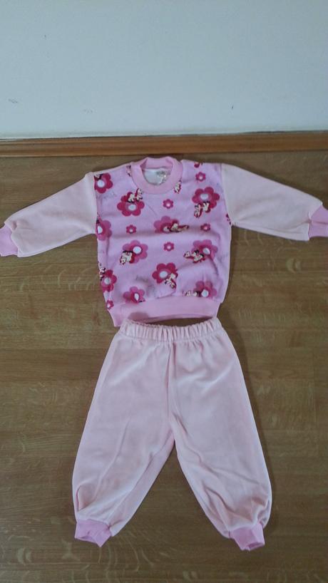 Dievčenské pyžamko., 86