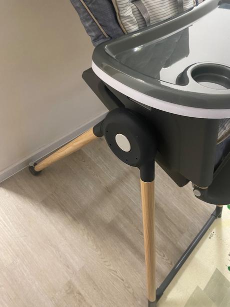 Jedálenská stolička ingenuity, ingenuity