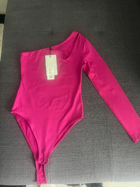 Zara cyklamenove body asymetricke, zara,s