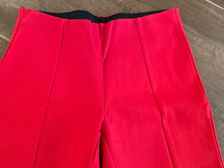 Červene nohavice, zara,152