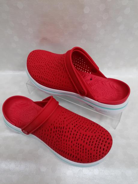 Dámske šlapky zn.skechers 20070324 z, skechers,39 / 40 / 41
