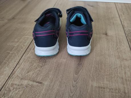 Nepremokavé botasky, sprandi,34