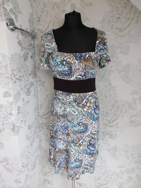 Pekne letne šaty, 36