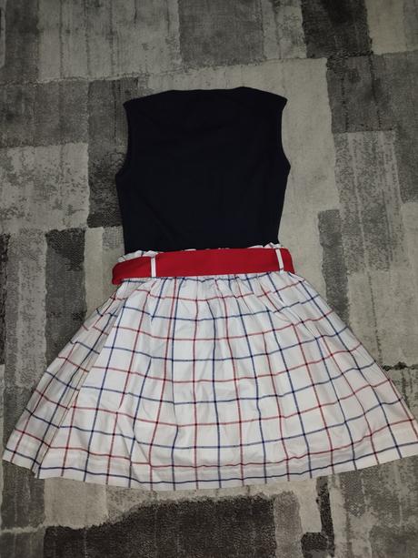 Jessie and james šaty, 140