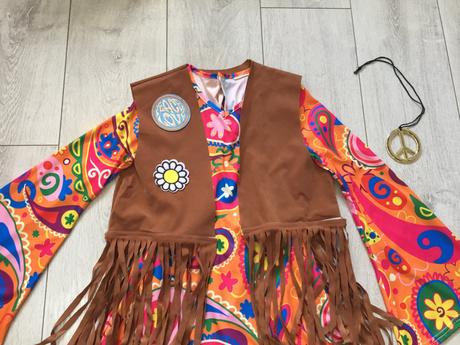 Dievčensky kostym hippie 8-10 rokov,