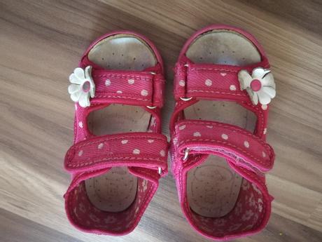 Sandalky, ren but,21