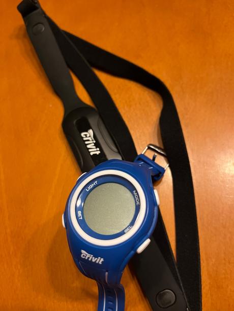 Sportove hodinky s hrudnym pasom, 