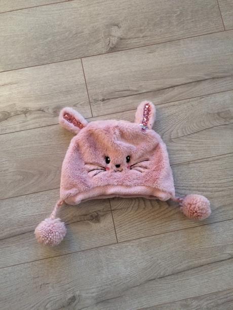 Krásna zimná čiapka, 92