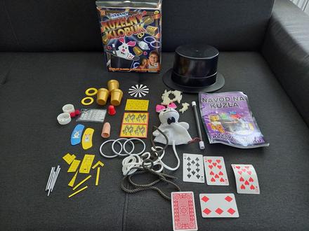 Kúzelný klobúk 125 super trikov,