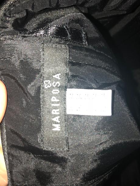 Spolocenske saty, 34