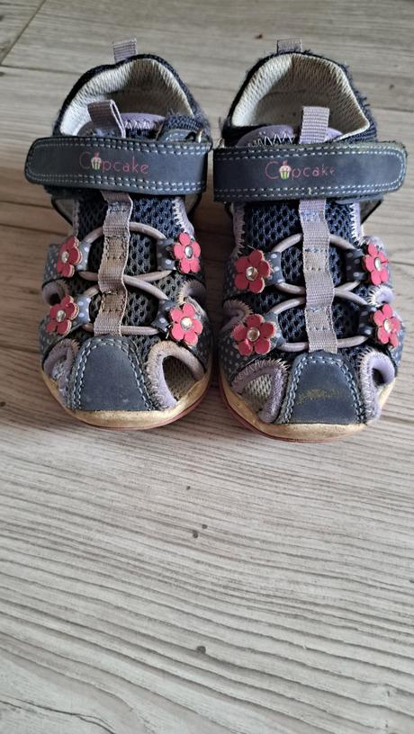 Sandálky, cupcake,21