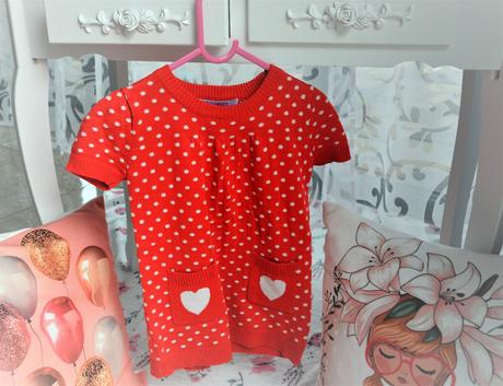 Červený bodkovaný svetrík-98/104, 98