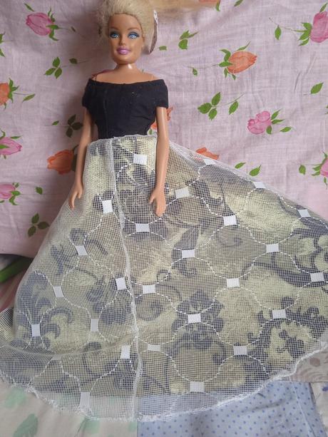 Barbie šaty,