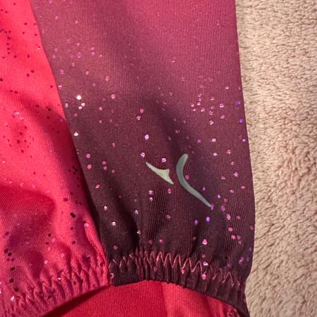 Dres na gymnastiku, 146