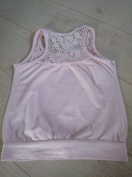 Tielko s potlačou, 104