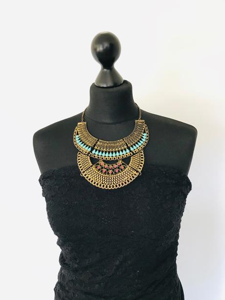 Šaty čierne bez rukáva, 