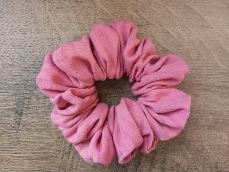 Gumička scranchie staroružová,