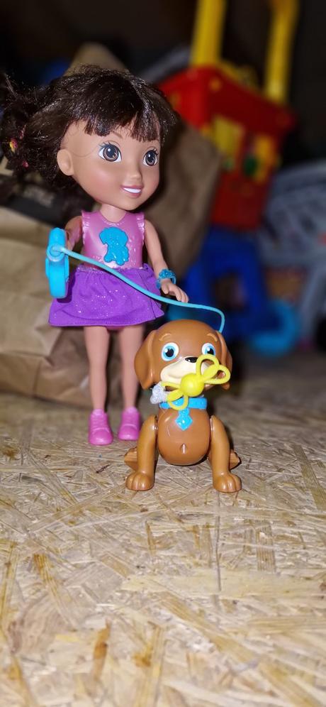 Babika so šteniatkom, 