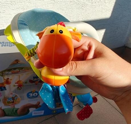 Kolotoč nad postielku tinylove pre bábätká,