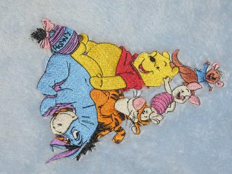 Deka s vyšitým obrázkom macko pú, 