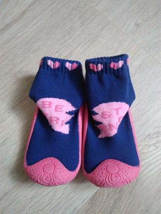 Ponožkopapučky 23, 23