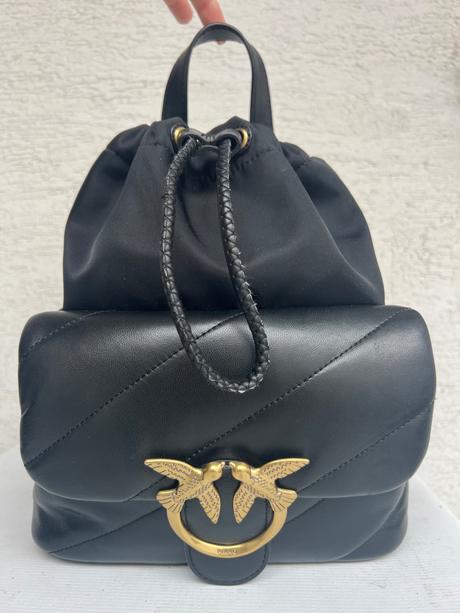 Pinko ruksak cierny kozeny plus latka pc 400, pinko