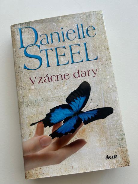Danielle steel -vzácne dary, kniha, 